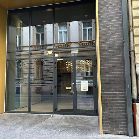 Comfort Court Apartment - Free Parking, Balcony Budapest Extérieur photo
